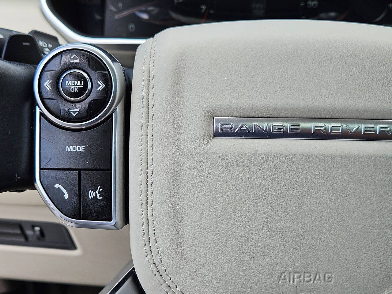 2014 Land Rover Range Rover 28