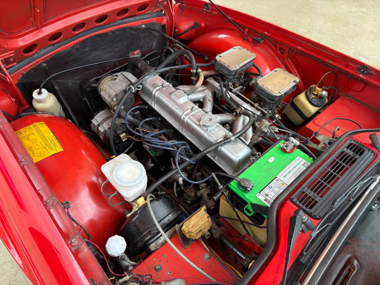 1976 Triumph TR6 41