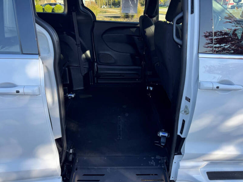 2024 Chrysler Pacifica Touring