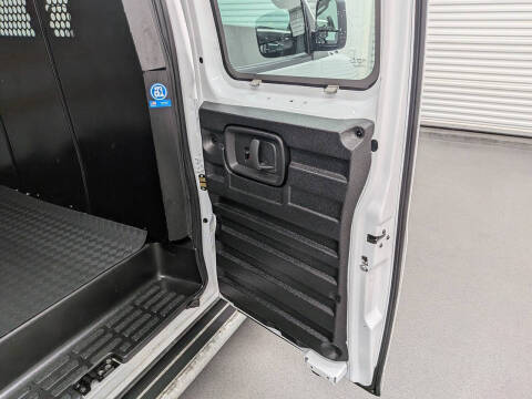 2025 GMC Savana 2500