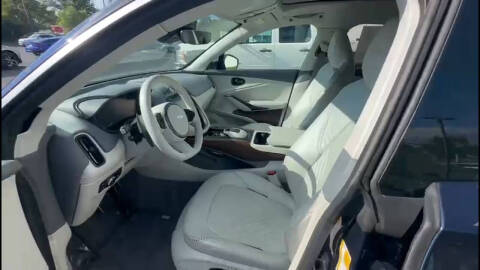 2021 Aston Martin DBX