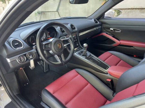 2022 Porsche 718 Cayman S