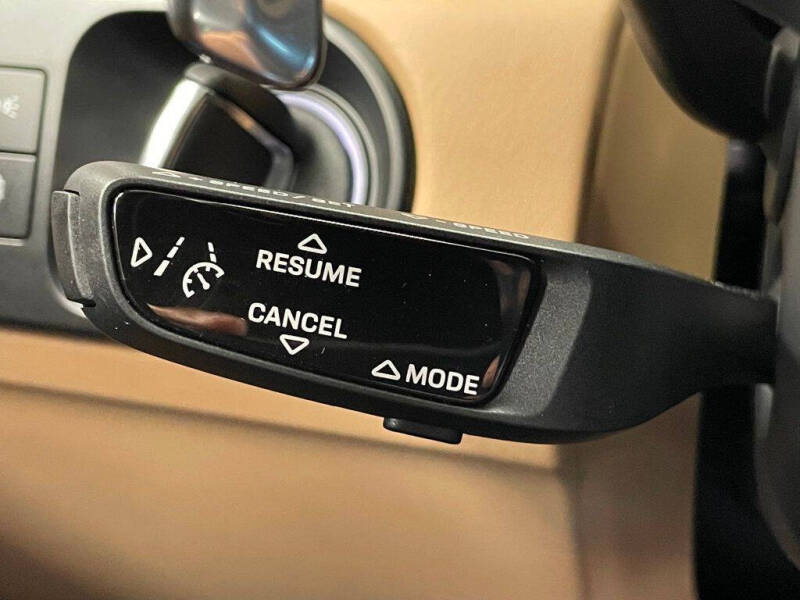 2023 Porsche Cayenne E-Hybrid