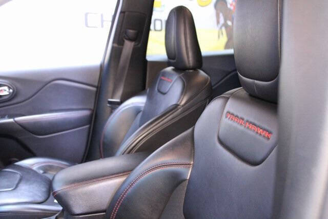 2020 Jeep Cherokee Trailhawk