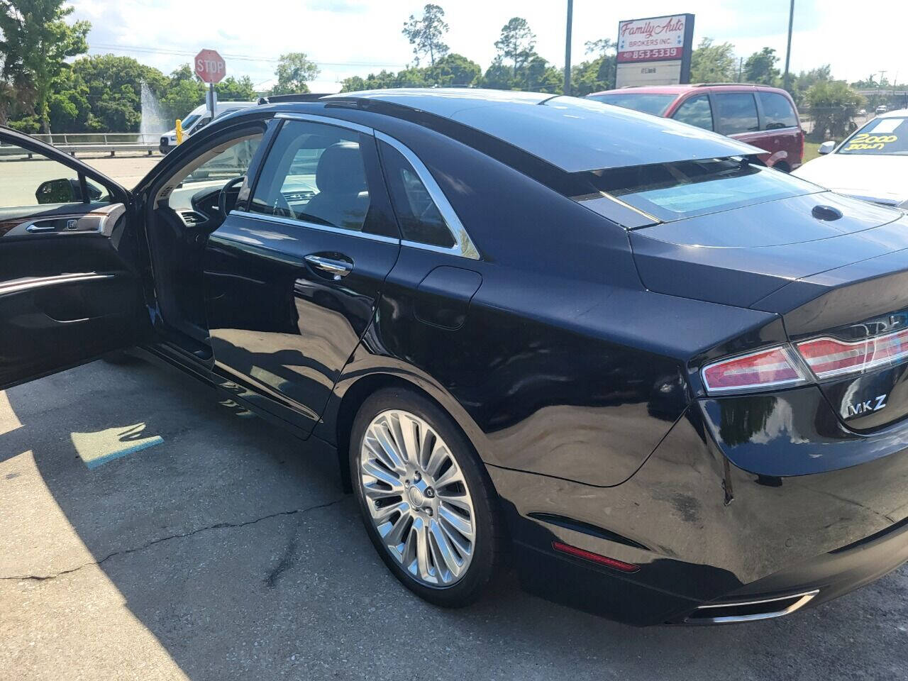 2016 Lincoln MKZ for sale at FAMILY AUTO BROKERS in Longwood, FL