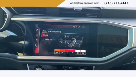 2022 Audi Q3 quattro Premium Plus 40 TFSI