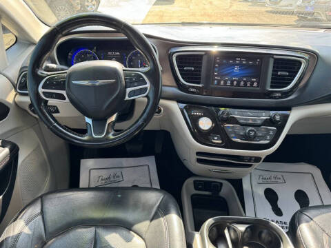 2019 Chrysler Pacifica Touring L