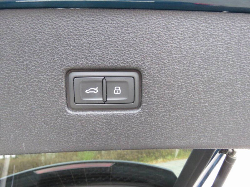 2021 Audi Q8 quattro Prestige 55 TFSI