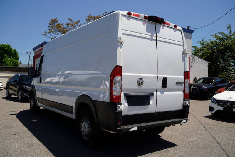 2025 RAM ProMaster