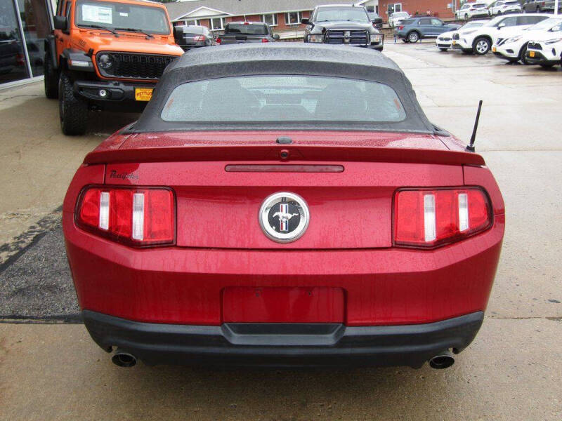 2011 Ford Mustang V6