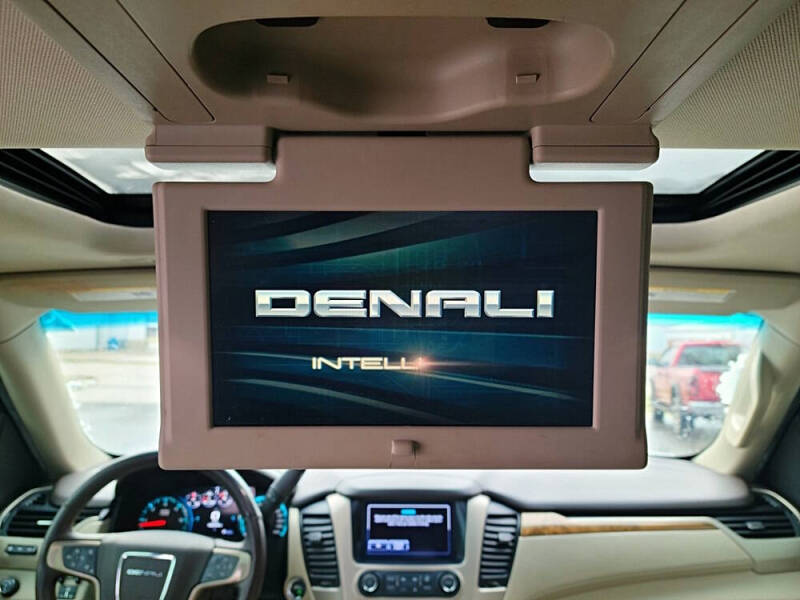 2017 GMC Yukon XL Denali