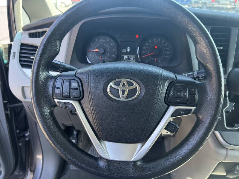 2015 Toyota Sienna