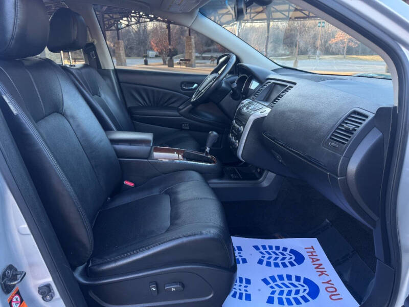 2009 Nissan Murano LE