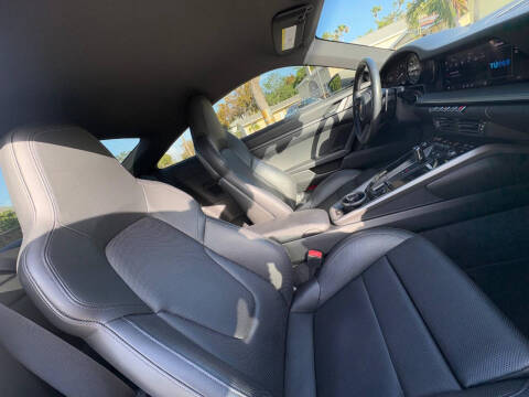 2022 Porsche 911 Carrera