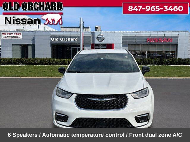 2024 Chrysler Pacifica Touring