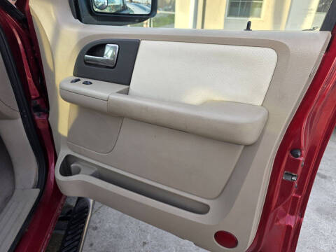 2004 Ford Expedition XLT