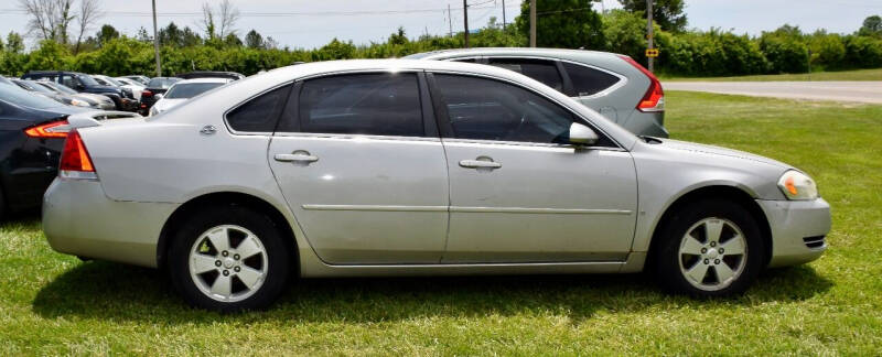 2008 Chevrolet Impala for sale at PINNACLE ROAD AUTOMOTIVE LLC in Moraine OH