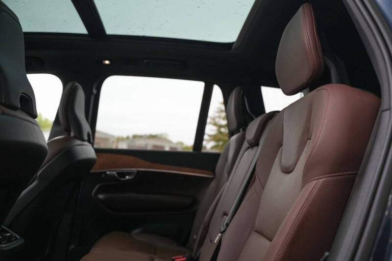 2023 Volvo XC90 B6 Plus Bright Theme 7P