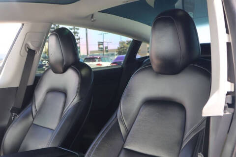 2019 Tesla Model 3 Standard Range Plus