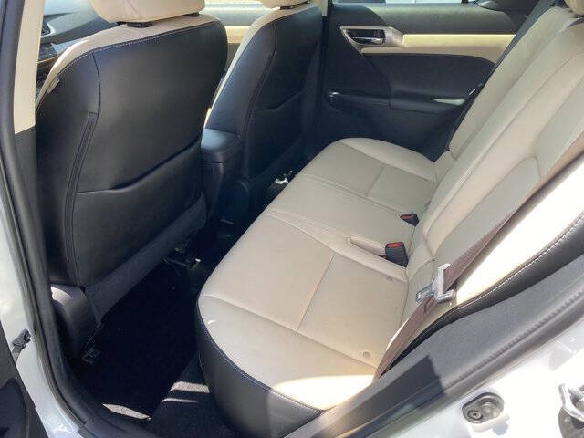 2017 Lexus CT 200h