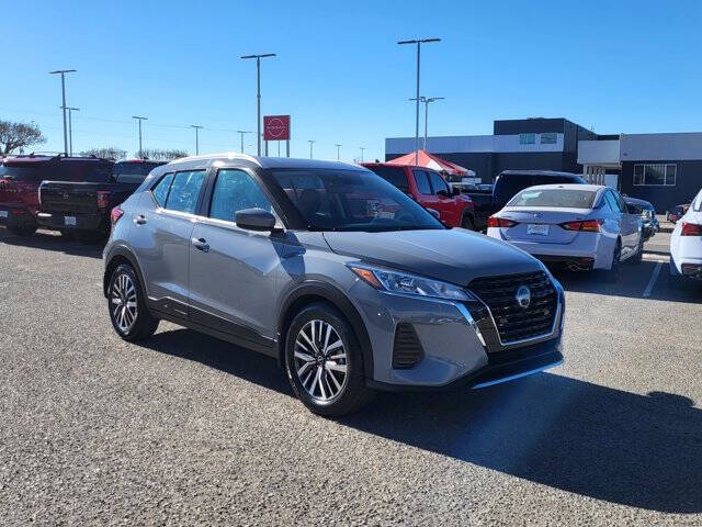 2022 Nissan Kicks SV