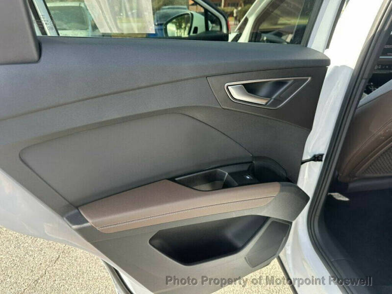 2024 Audi Q4 e-tron quattro Premium 50