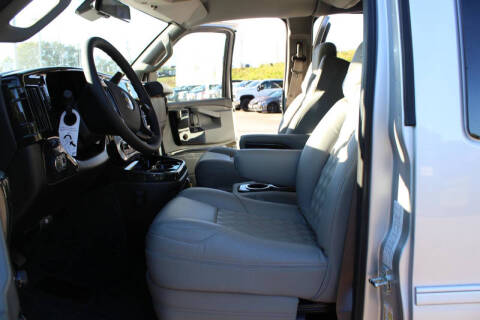 2025 Chevrolet Express 2500