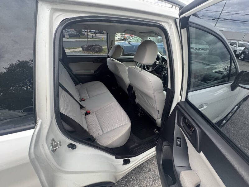 2015 Subaru Forester 2.5i