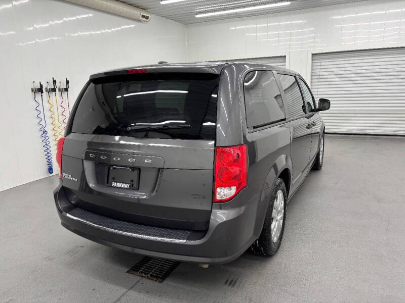 2020 Dodge Grand Caravan SE Plus