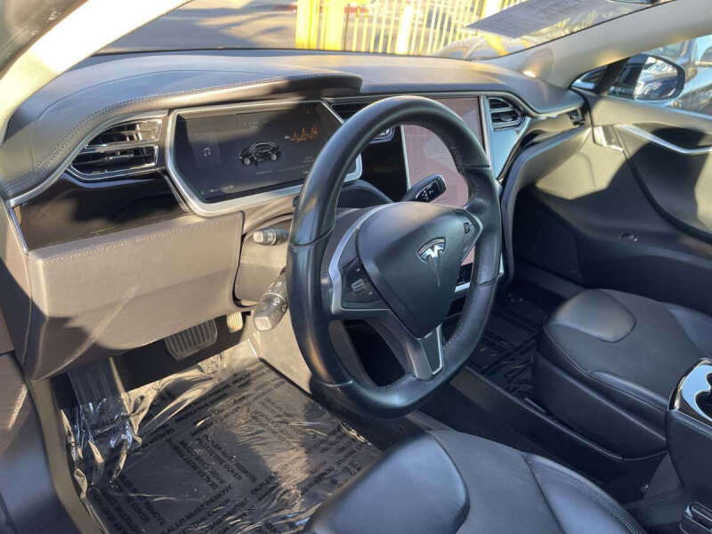 2013 Tesla Model S
