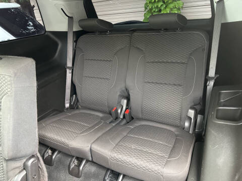 2017 GMC Acadia SLE-2