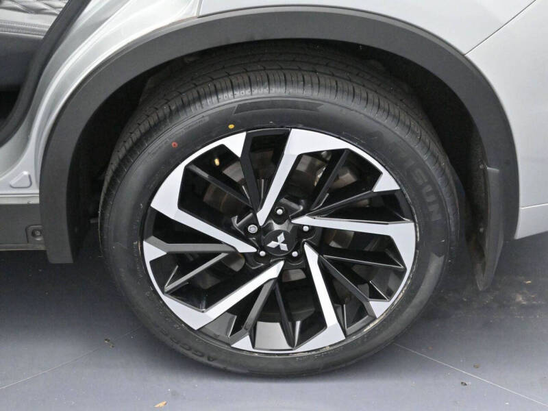 2023 Mitsubishi Outlander SEL