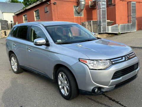 2014 Mitsubishi Outlander for sale at MME Auto Sales in Derry NH