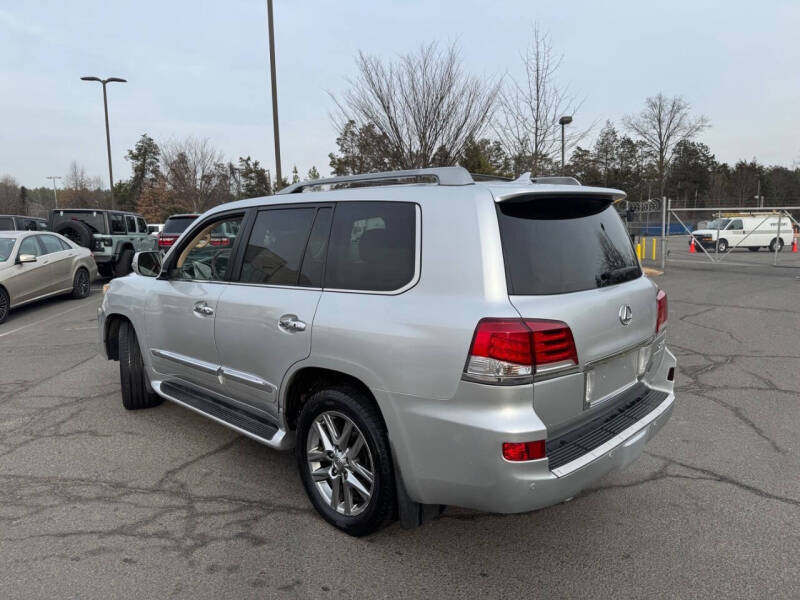 2013 Lexus LX 570