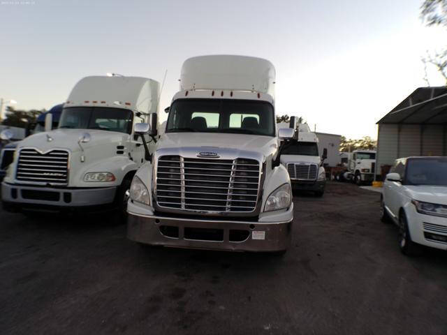 2016 Freightliner Cascadia
