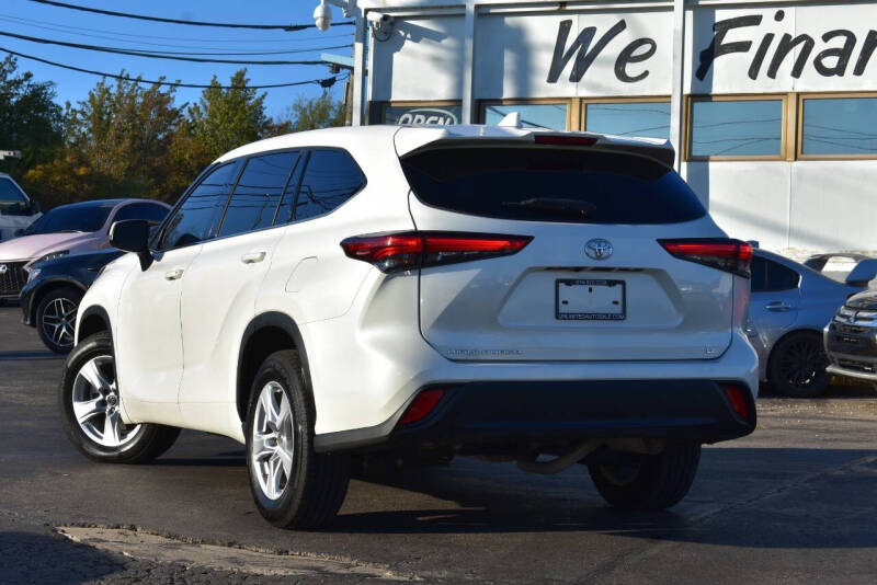 2021 Toyota Highlander LE