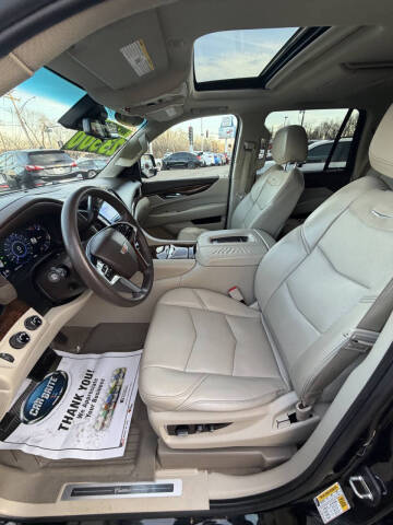 2017 Cadillac Escalade Luxury