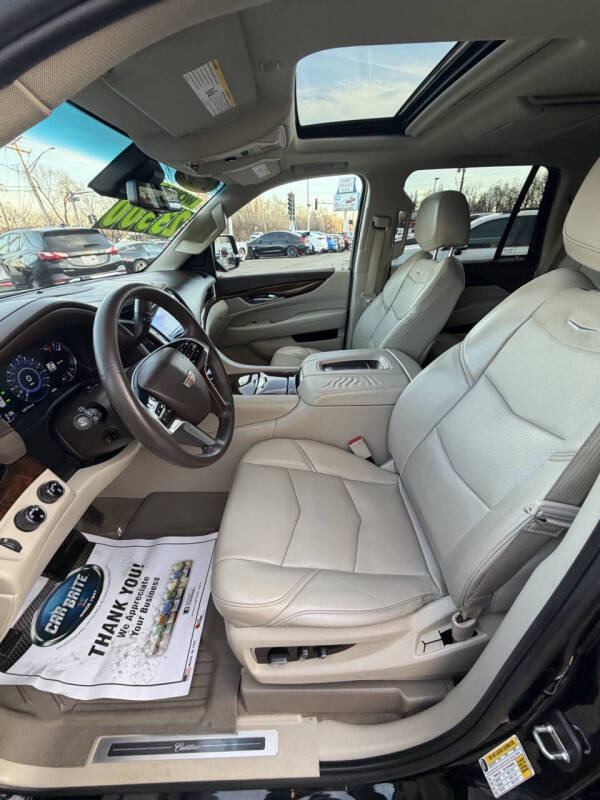 2017 Cadillac Escalade Luxury