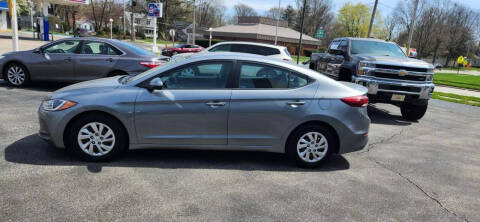 2018 Hyundai Elantra for sale at VINE STREET MOTOR CO in Urbana IL