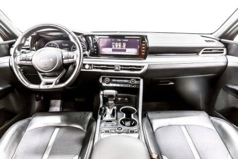 2022 Kia K5