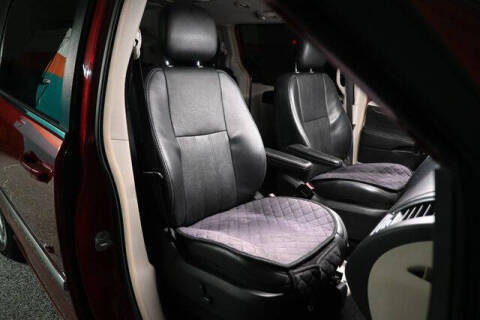 2011 Chrysler Town and Country Touring-L