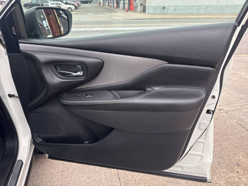 2020 Nissan Murano SL