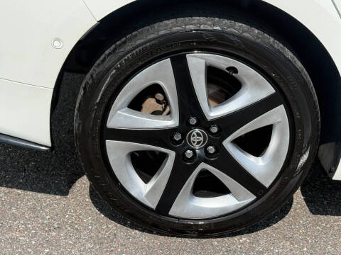 2017 Toyota Prius Four Touring