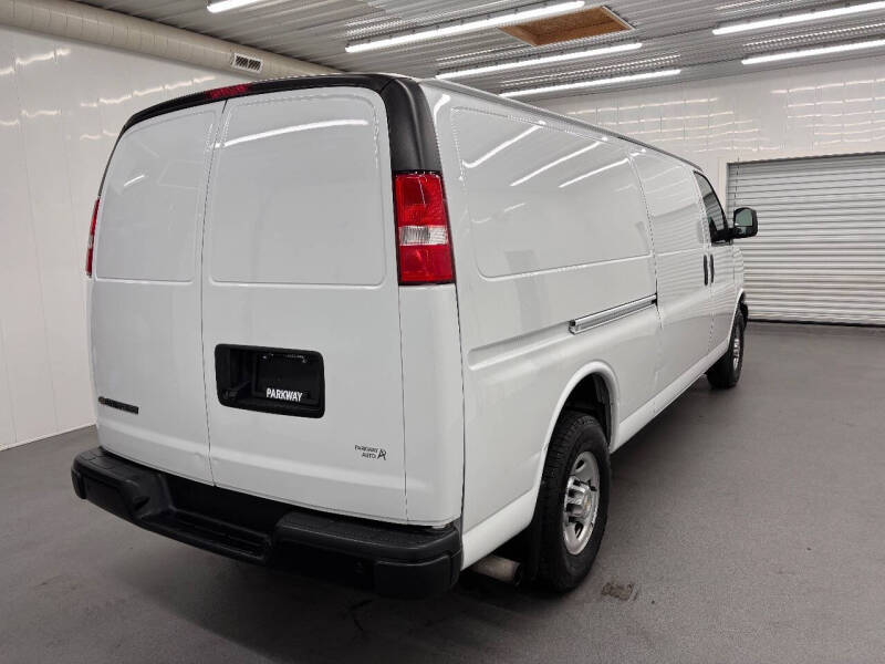 2020 Chevrolet Express 3500
