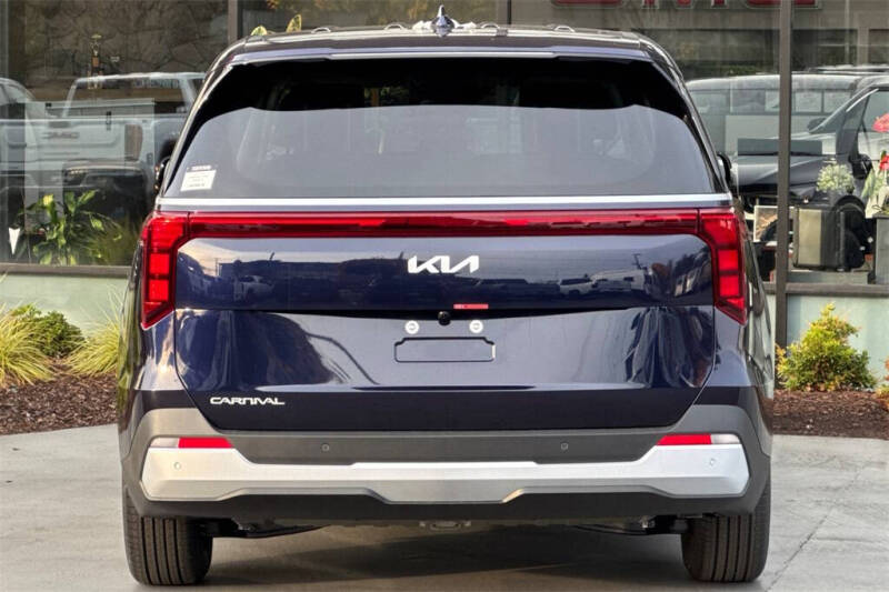 2026 Kia Carnival LXS