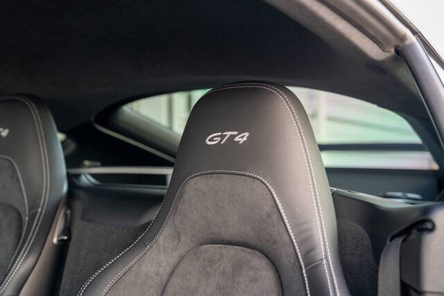 2020 Porsche 718 Cayman 11