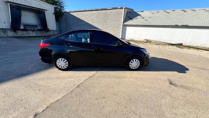 2017 Hyundai Accent SE