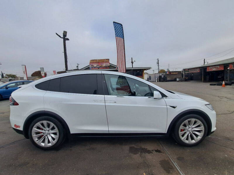 2016 Tesla Model X P90D