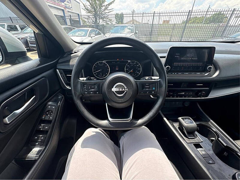 2024 Nissan Rogue SV