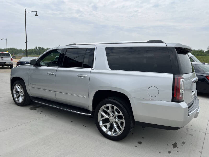 2017 GMC Yukon XL Denali